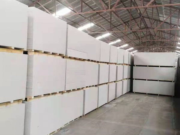 Calcium silicate board